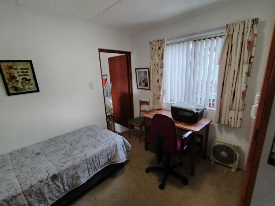 To Let 3 Bedroom Property for Rent in Stilbaai Wes Western Cape